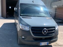 Mercedes-Benz SPRINTER 317