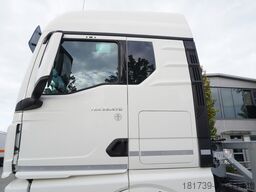 MAN TGX 26.470 6x2 COINTAINERKIPPER HYVA