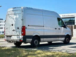VOLKSWAGEN Crafter Kühlkastenwagen 35 L2H2*2t AHK*- 1°