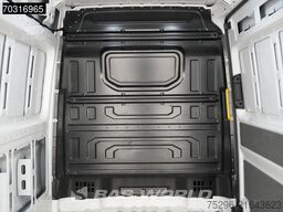 Volkswagen Crafter 140pk L3H3 Airco Camera Euro6 L2H2 A/C