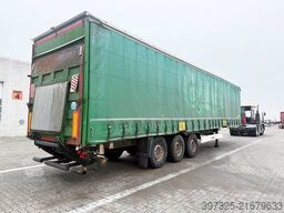 Krone Curtainsider / Planenauflieger / Gardin