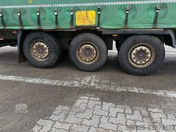 Krone Curtainsider / Planenauflieger / Gardin