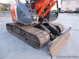 HITACHI ZX135