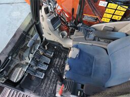 HITACHI ZX135
