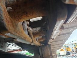 HITACHI ZX135