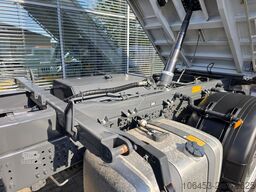 MERCEDES-BENZ Arocs 1835 AK 4x4 Kipper Kran Funk Siglebereift