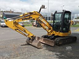 Komatsu PC55MR-5E0 with 3 buckets