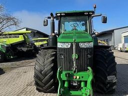 John Deere 8310R