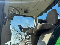 John Deere 8310R