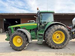 John Deere 8420