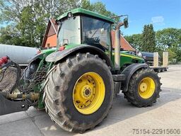 John Deere 8420