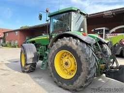 John Deere 8420