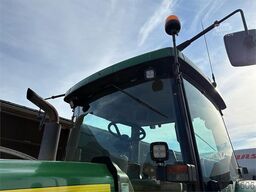 John Deere 8420