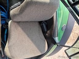John Deere 8420