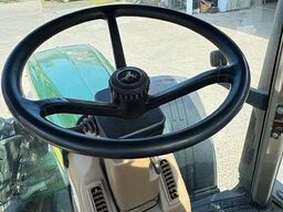 John Deere 8420