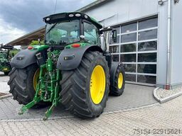 John Deere 6215R
