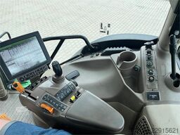 John Deere 6215R