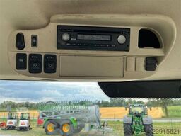 John Deere 6215R
