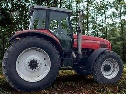 Massey Ferguson 8240