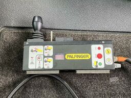 MERCEDES-BENZ Arocs 3253 8x4 Abrollkipper Kran Palfinger 37002