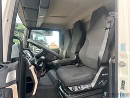 MAN TGL 12.220 * ACC-SPUR-ASST * BORDWAND * LBW *