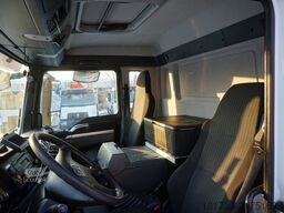 MAN TGS 26.360/ 550 cm chassis/ steered axle