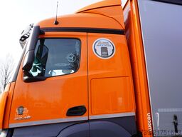 Mercedes-Benz Actros 2545 6×2 MP5 / FULL ADR / Curtain