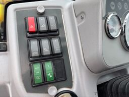 KRAMER 680 Klapp-Schaufel*Hydr. SW*2x AHK*Tüv