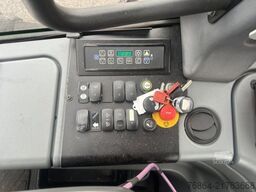 JOHN DEERE 1270G HARVESTER 8X8