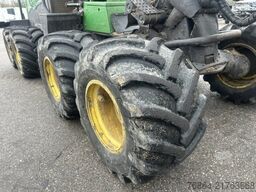 JOHN DEERE 1270G HARVESTER 8X8