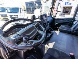 IVECO X-WAY 460