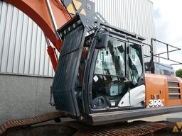 Hitachi ZX300LC-6