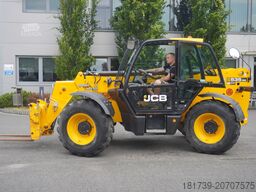 JCB 535-95 / 3.5 T / range 9.5 m / joystick