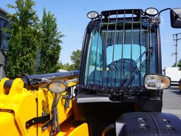 JCB 535-95 / 3.5 T / range 9.5 m / joystick