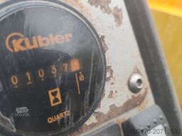 JCB 535-140 with forks and loading bucket