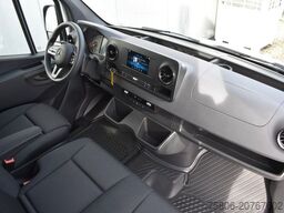 MERCEDES-BENZ Sprinter 319 CDI Hochdach/AHK 3.5/Automatik