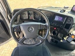 Mercedes-Benz Arocs 4745 10X4 ASFALTKIPPER