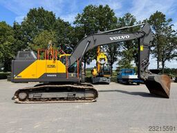 Volvo EC 250 EL 900 HOURS !! LIKE NEW !!