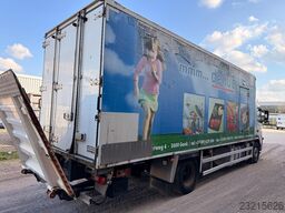 Volvo FM 330 19T FRIGO - CARRIER SUPRA 950MT + LIFT -...