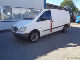 Mercedes-Benz Vito 111 CDI Lang 3-Sitzer AHK