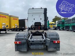 Mercedes-Benz Arocs 1943