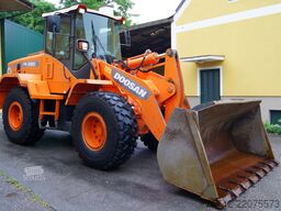 DOOSAN DL250-3 /Reifen neu/Partikelfilter Stufe IIIB