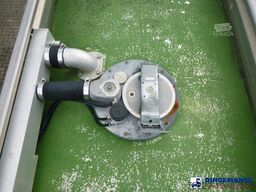 Renault Premium 270 dxi 4x2 fuel tank 13.7 m3 / 4 comp