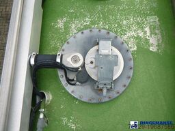 Renault Premium 270 dxi 4x2 fuel tank 13.7 m3 / 4 comp