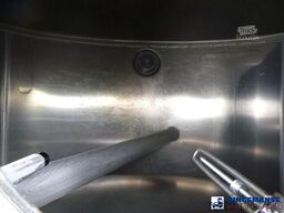 Renault Premium 270 dxi 4x2 fuel tank 13.7 m3 / 4 comp