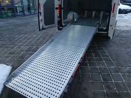 Volkswagen Crafter 35 Kombi 35 LR Maxi 8SITZER/RAMPE/KAM/TEMP