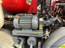 Mercedes-Benz Actros 4141 8x4 Kroll Saug/Spul aufbau