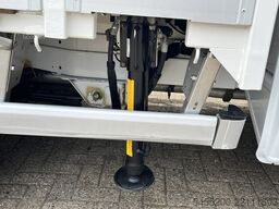 Mercedes-Benz Sprinter 513 CDI 130pk DC Laadkraan Hiab 017T A...
