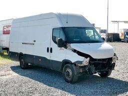 IVECO Daily 35S15 SUPERMAXI XL/ UNFALL!/UNANGETRIEBE!