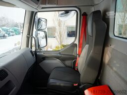 Renault C280 P4x2 E6 / Fassi 5.6 t/ 219 MTH/ 8 m